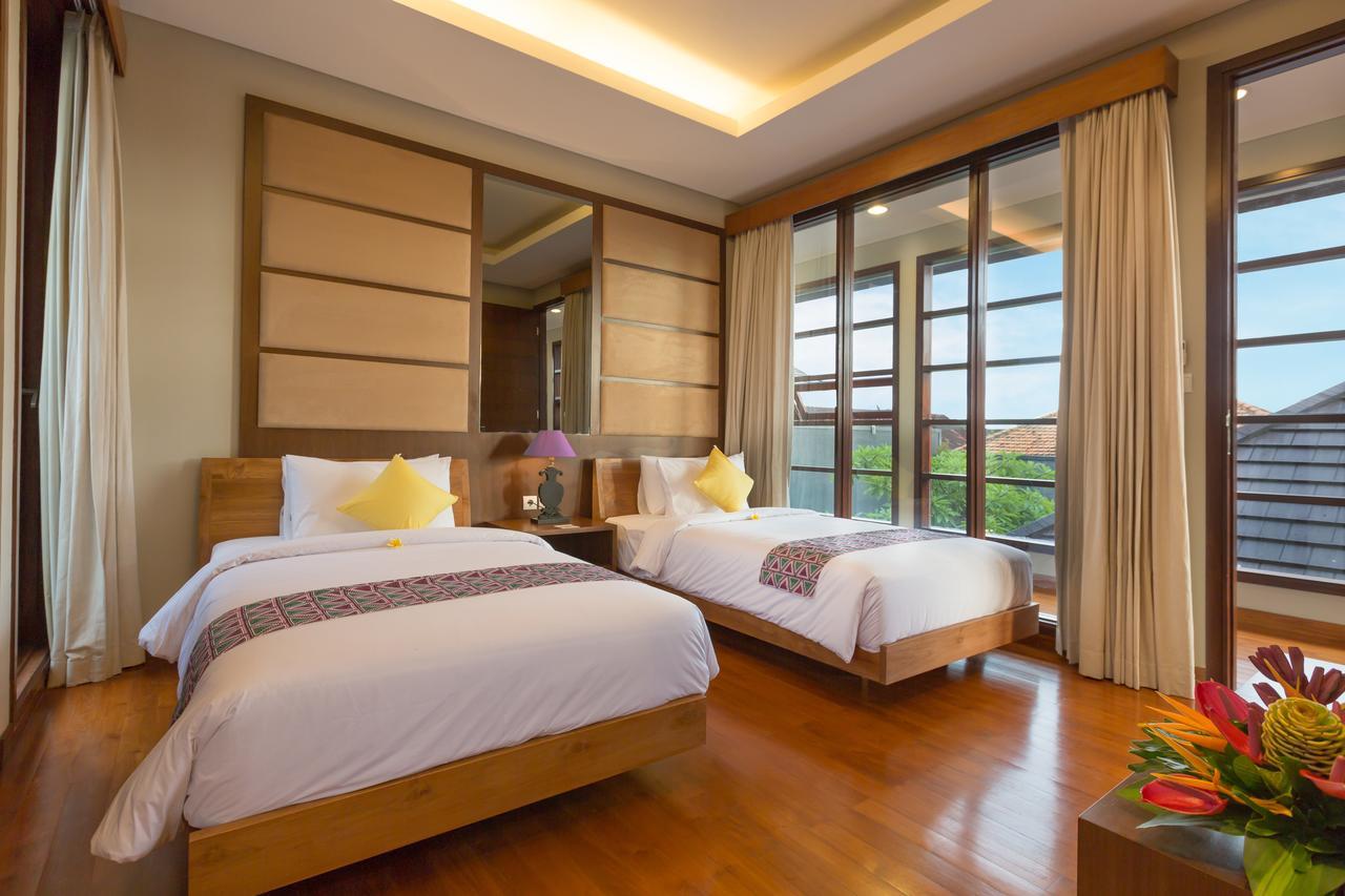 Entrada Seminyak Villa By Nagisa Bali Eksteriør billede
